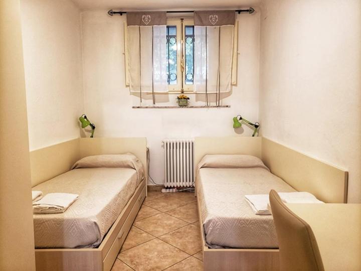 Golden House Apartman Bologna Kültér fotó